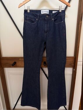EUC size 27/32 Tomorrow Albert High Waisted flare jeans